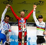 Das Siegerpodest von Tirreno-Adriatico 2010: Michele Scarponi, Stefano Garzelli, Cadel Evans